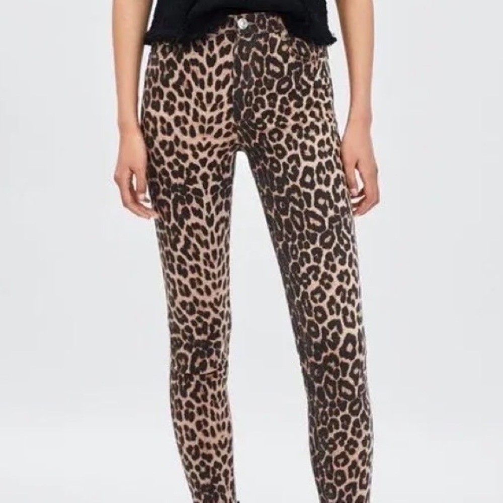 Zara leopard print jeans size 6 gently preloved - Picture 1 of 10
